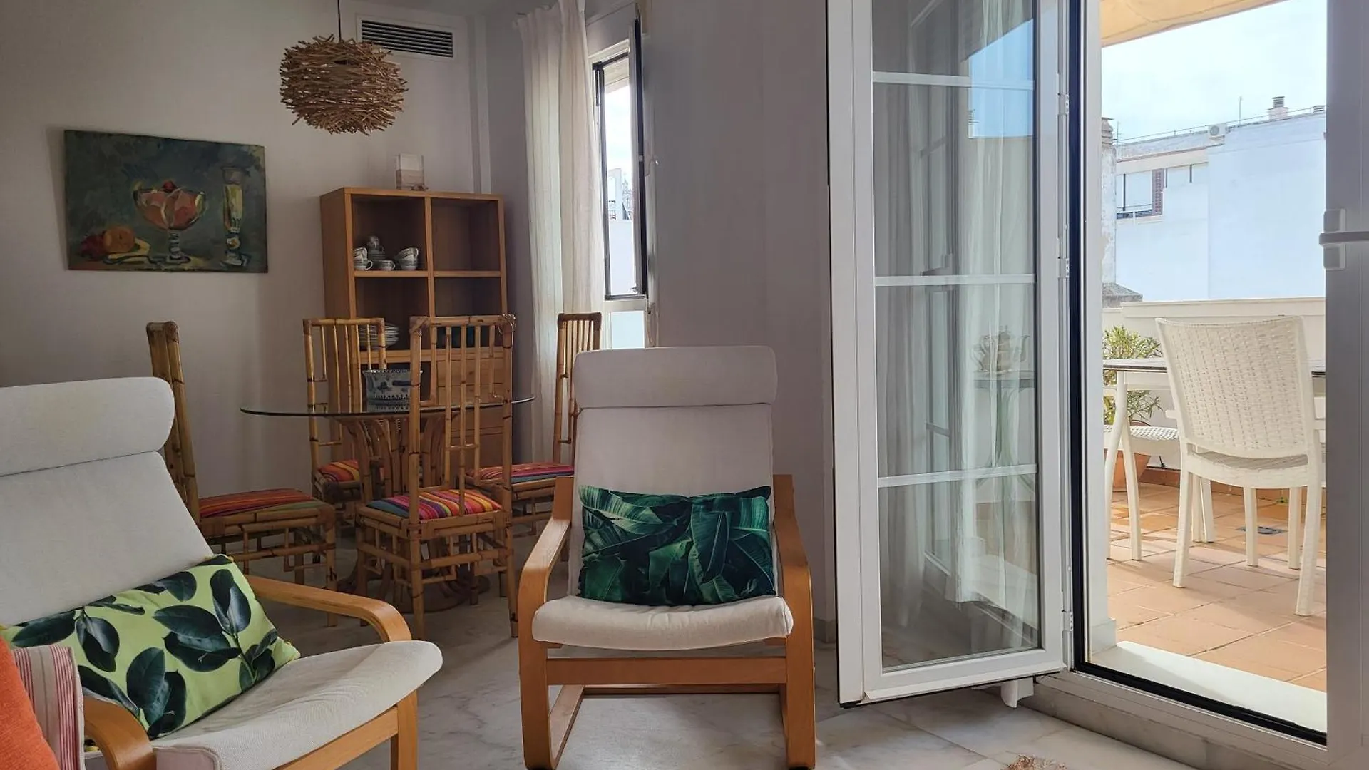 Apartamento En El Centro Con Garaje, Terraza, Wifi, Climatizacion Y Piscina Sanlúcar de Barrameda Spagna